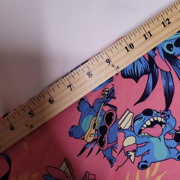 Disney Stitch Hawaiian Shirt Mens Medium Pink Floral Tropical - Picture 8 of 10